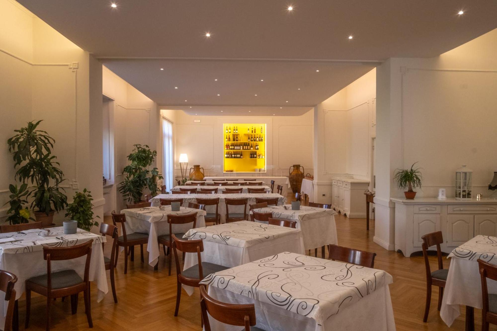 Hotel Moderno Ασίζη Εξωτερικό φωτογραφία