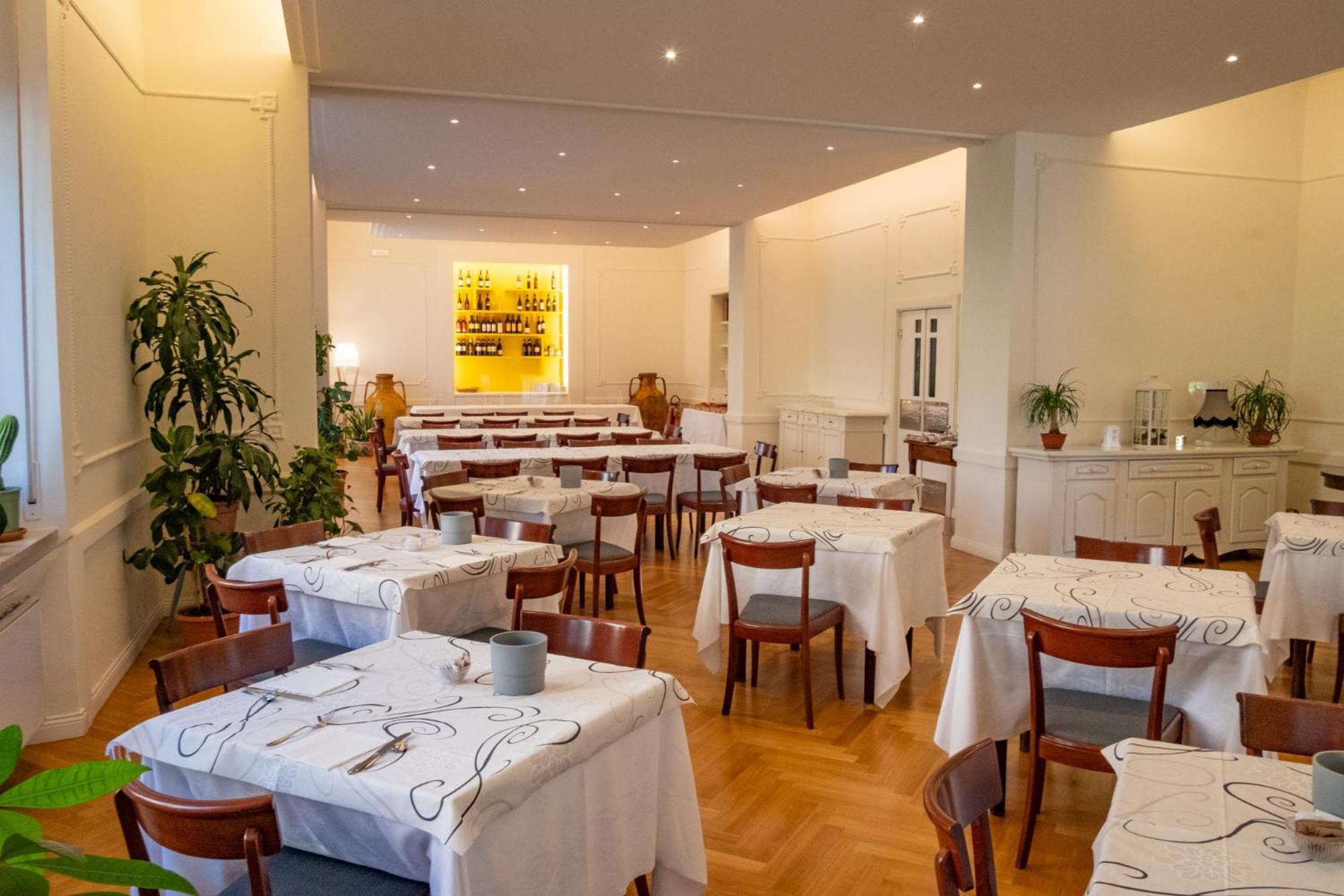 Hotel Moderno Ασίζη Εξωτερικό φωτογραφία
