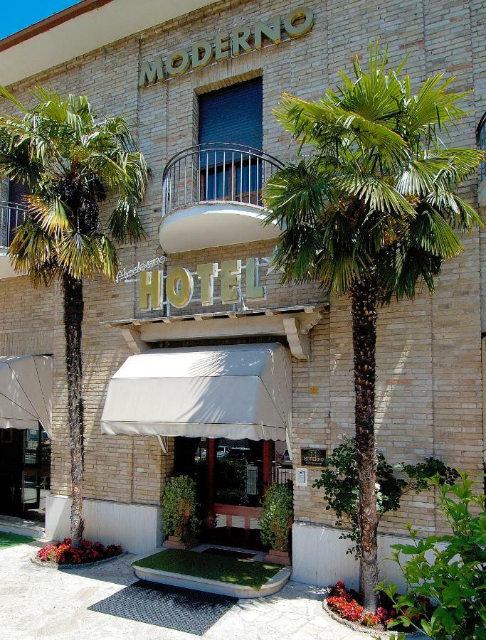 Hotel Moderno Ασίζη Εξωτερικό φωτογραφία